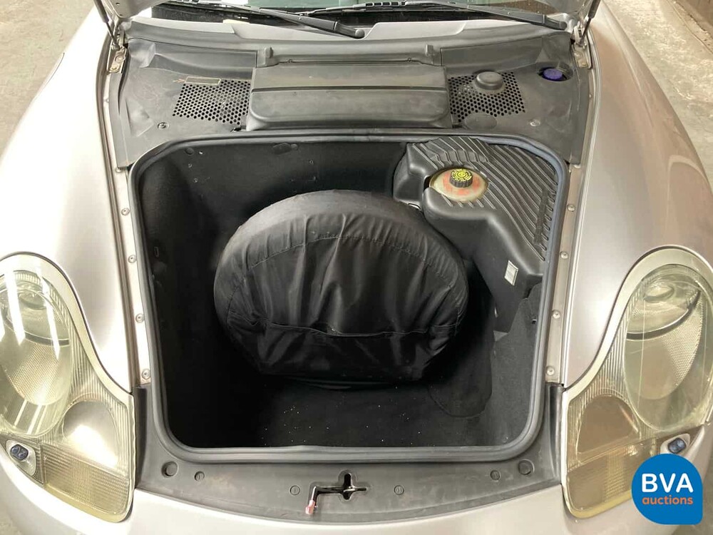 Porsche 911 996 Carrera 3.4L 300 PS 2001.