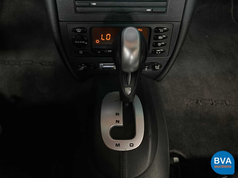 Porsche 911 996 Carrera 3.4L 300 PS 2001.