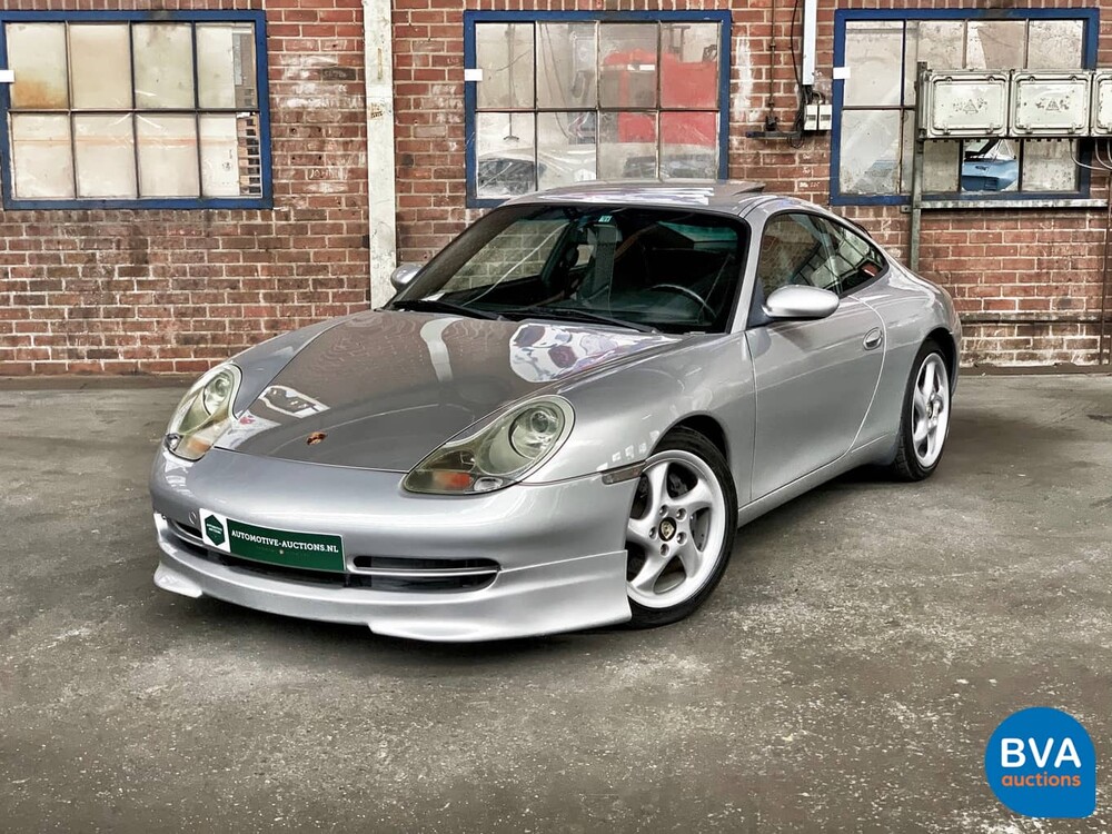 Porsche 911 996 Carrera 3.4L 300hp 2001.