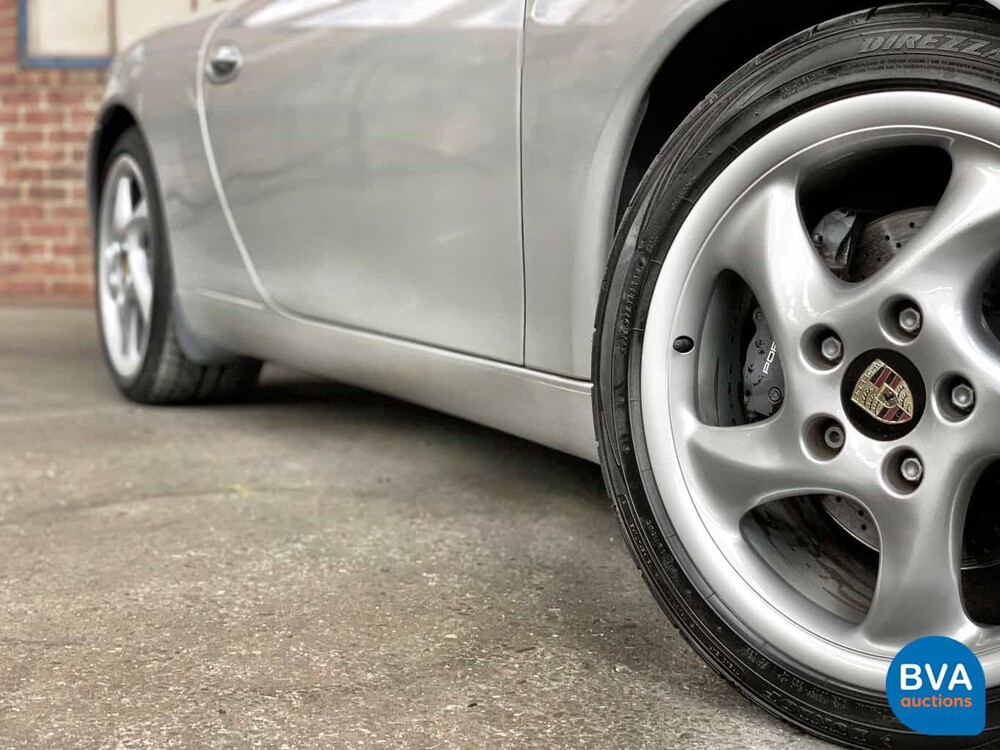 Porsche 911 996 Carrera 3.4L 300 PS 2001.