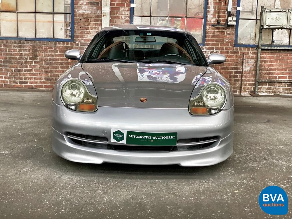 Porsche 911 996 Carrera 3.4L 300 PS 2001.