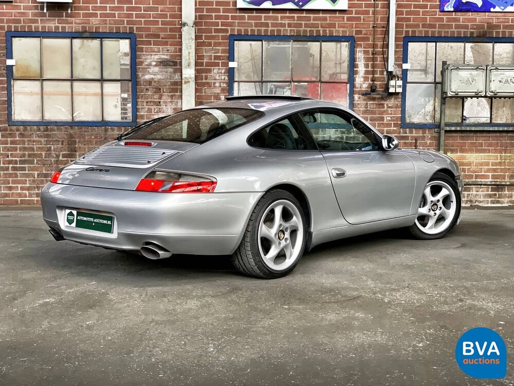 Porsche 911 996 Carrera 3.4L 300 PS 2001.