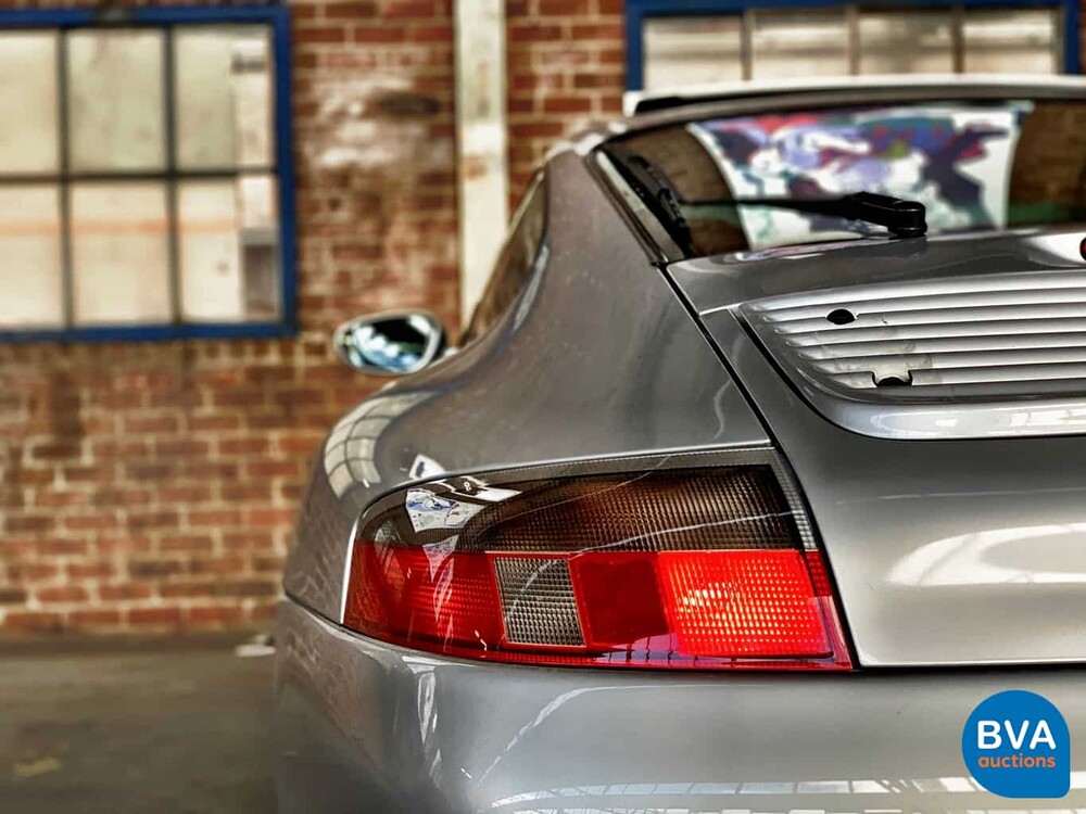 Porsche 911 996 Carrera 3.4L 300 PS 2001.
