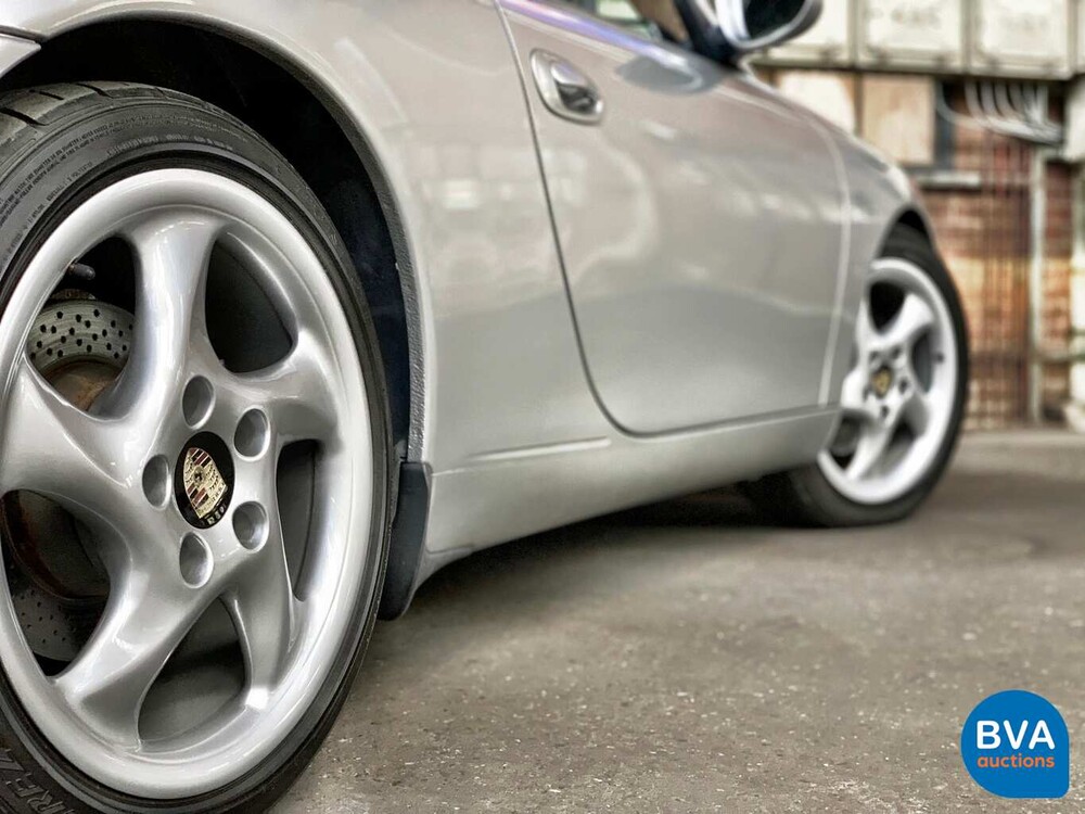 Porsche 911 996 Carrera 3.4L 300 PS 2001.