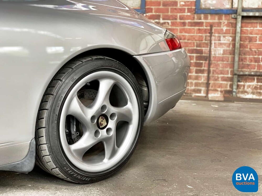Porsche 911 996 Carrera 3.4L 300 PS 2001.