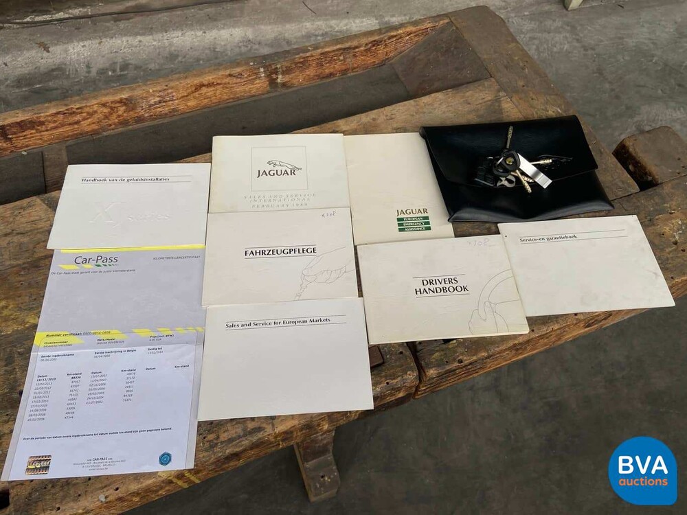 Jaguar XJ8 3.2 V8 237 PS X308 2000.