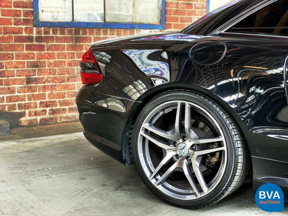 Mercedes-Benz SL500 306 PS R230 2004.