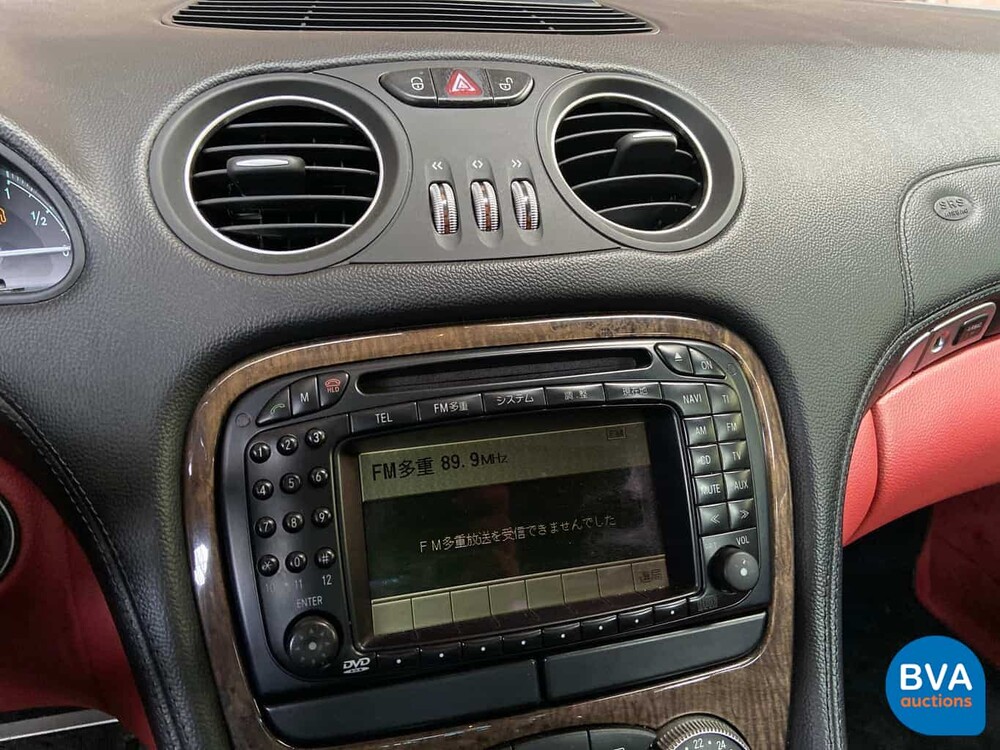 Mercedes-Benz SL500 306 PS R230 2004.