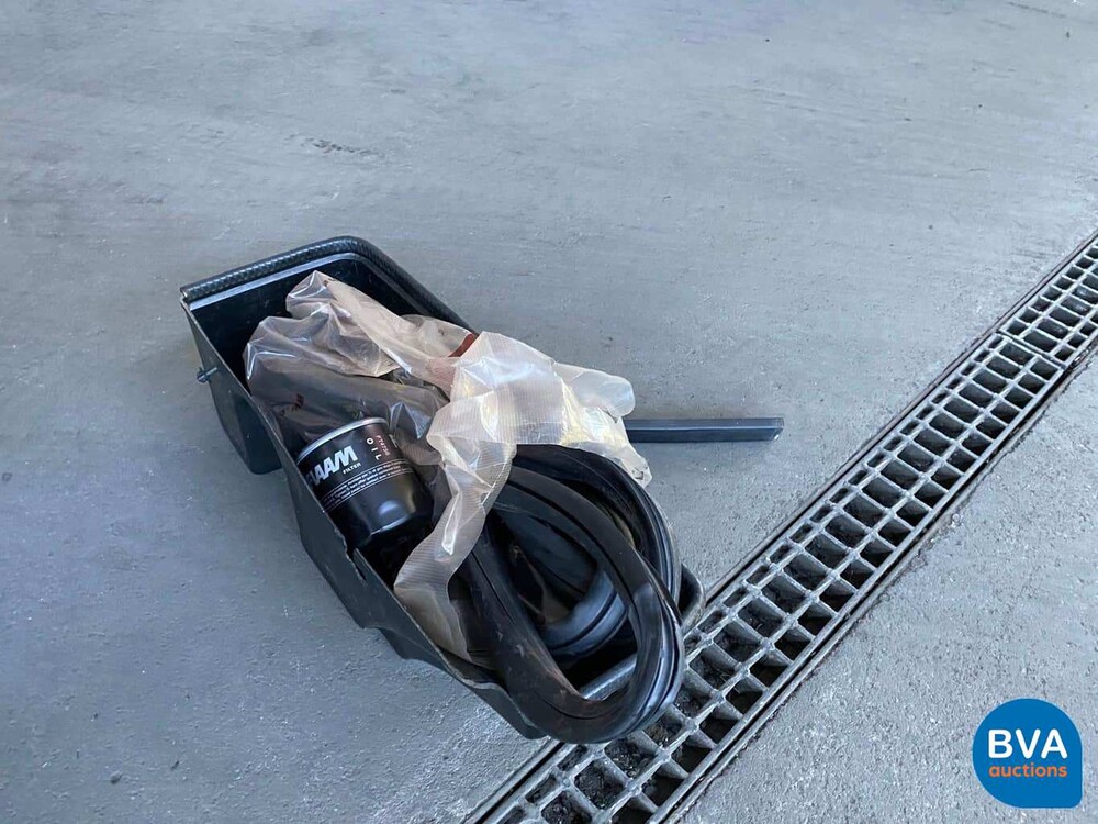 BMW 1802 Touring -Original NL- 1974, 97-AP-14.