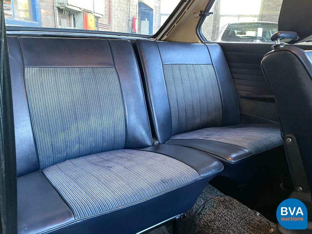 BMW 1802 Touring -Original NL- 1974, 97-AP-14.