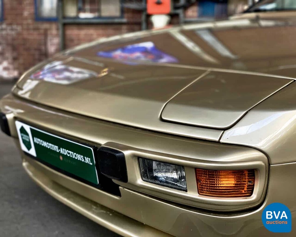 Porsche 944 2.5 Coupé-Original NL-1983, JY-49-XL.