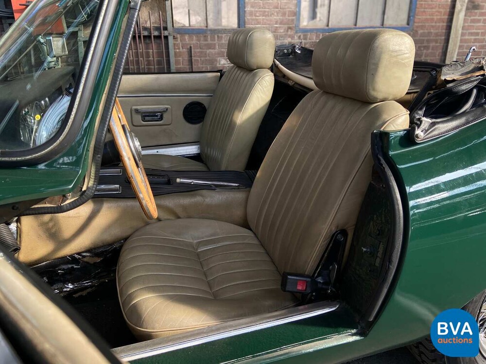 Jaguar E-Type Convertible 4.2 six-in-line, YG-17-VR.