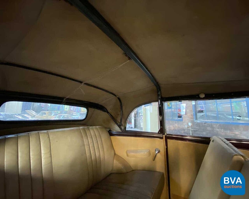 Austin A40 Somerset Cabriolet, 22-RE-95.