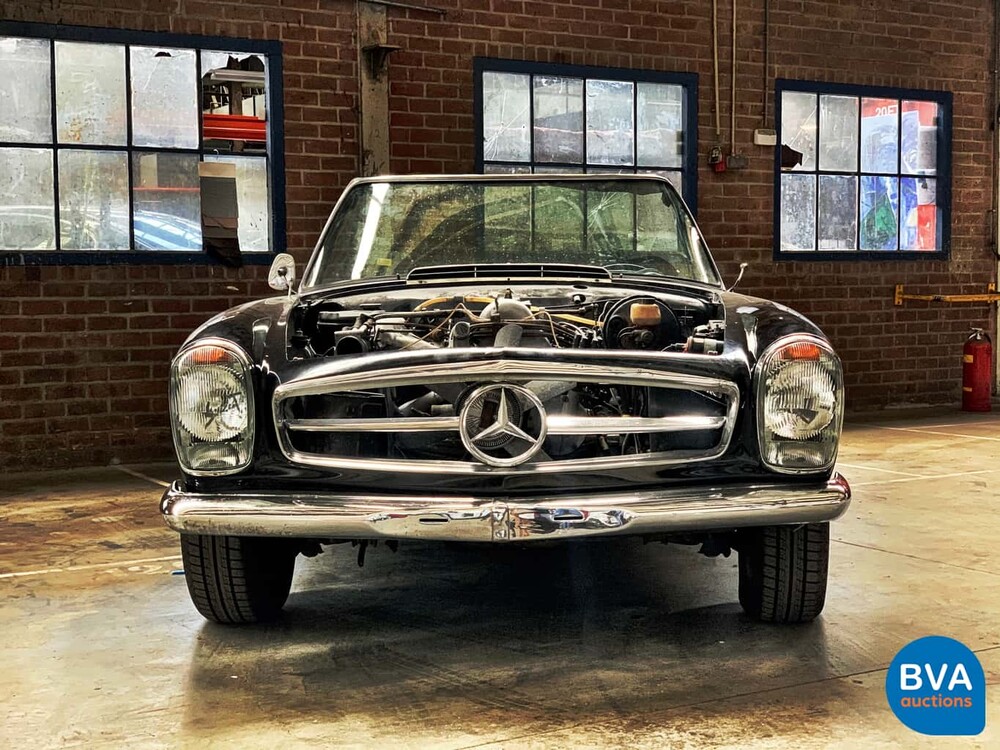 Mercedes-Benz SL320 Pagode Cabrio 1966.