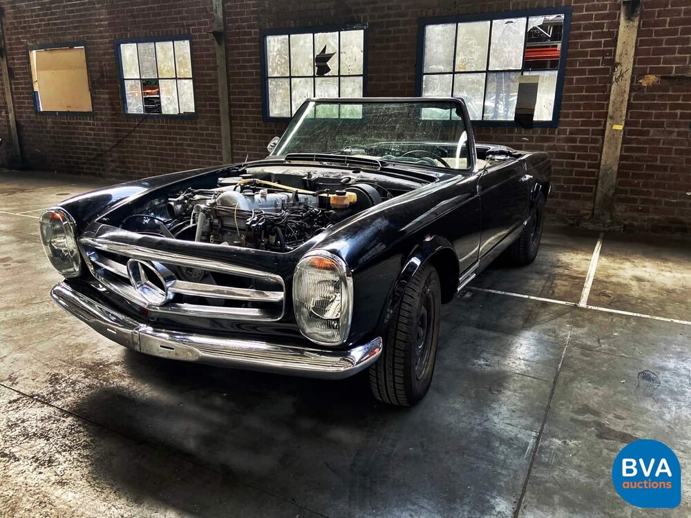 Mercedes-Benz SL320 Pagode Cabrio 1966.