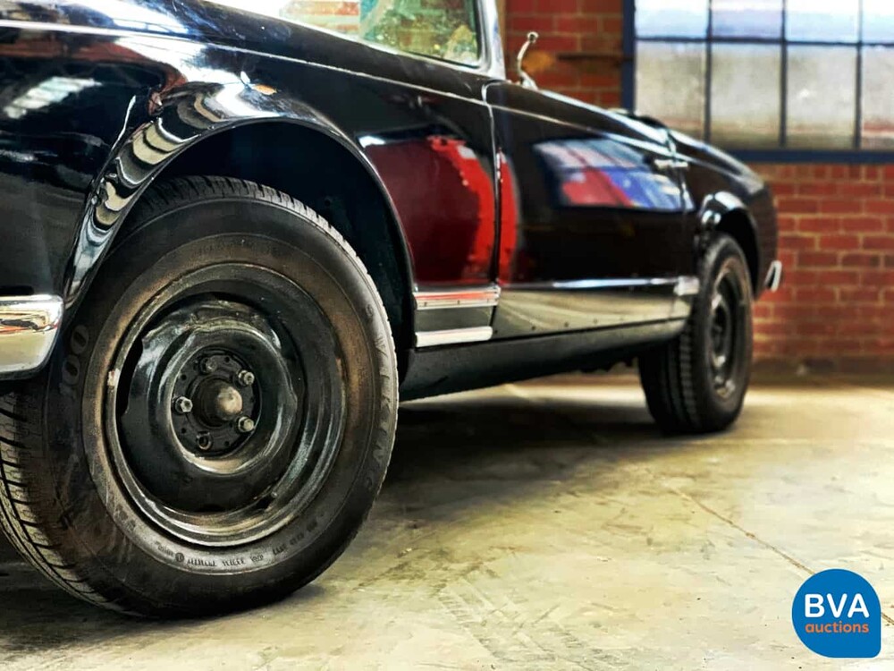 Mercedes-Benz SL320 Pagode Cabrio 1966.