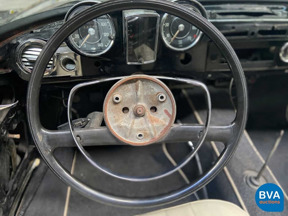 Mercedes-Benz SL320 Pagode Cabrio 1966.