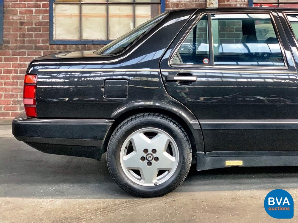 Lancia Thema 8.32 V8 von Ferrari (Ferrari-Motor) 1996.