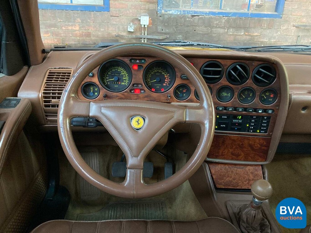 Lancia Thema 8.32 V8 von Ferrari (Ferrari-Motor) 1996.