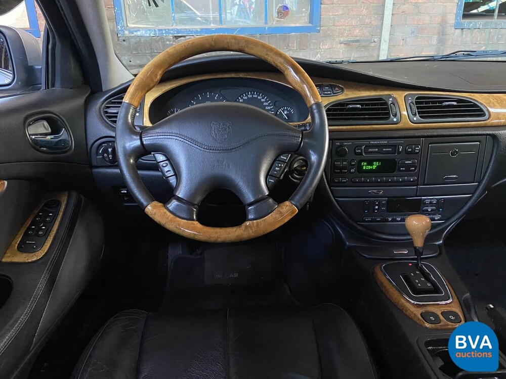 Jaguar S-Type 4.0L V8 276 PS 1999, 94-DH-FX.