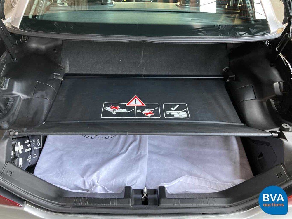 Mercedes-Benz SLK320 3.2L Roadster Special Edition (R170) 218 PS 2002, 83-JT-NS.