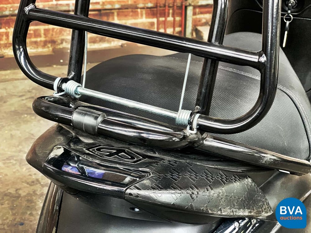 Piaggio Zip C25DM Schnurrbart Roller 50cc 4S 2014, F-104-SP.