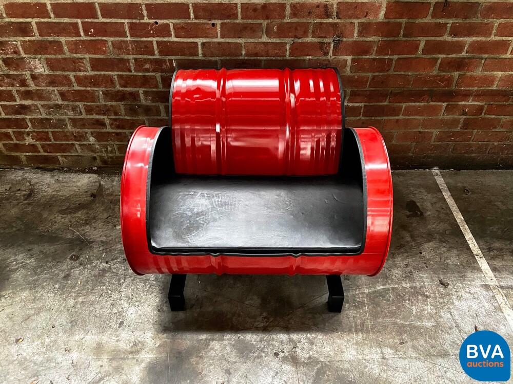 Industrieel design fauteuil bank olievat