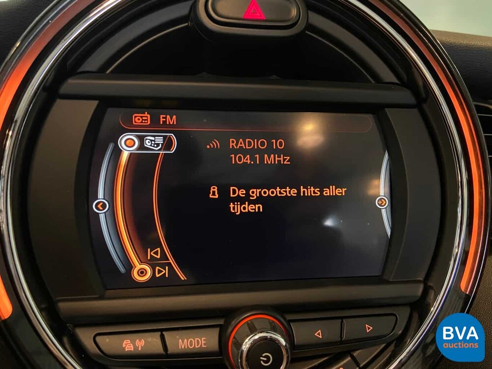 Mini Cooper Cabriolet 1.5 John Cooper Works 2016, JX-828-F.