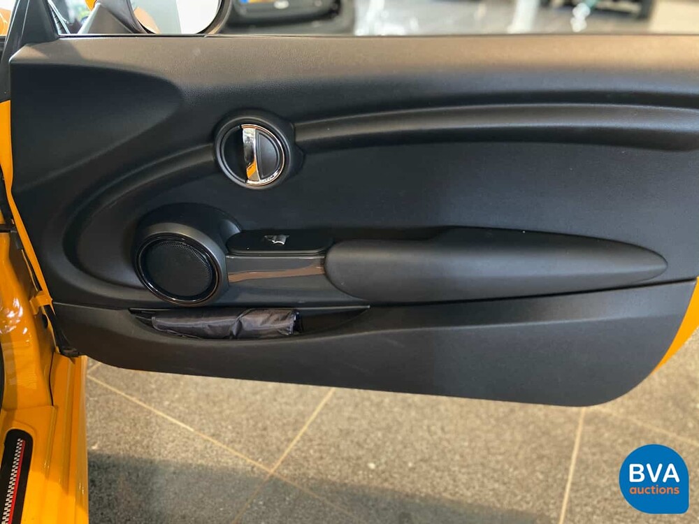 Mini Cooper Cabriolet 1.5 John Cooper Works 2016, JX-828-F.