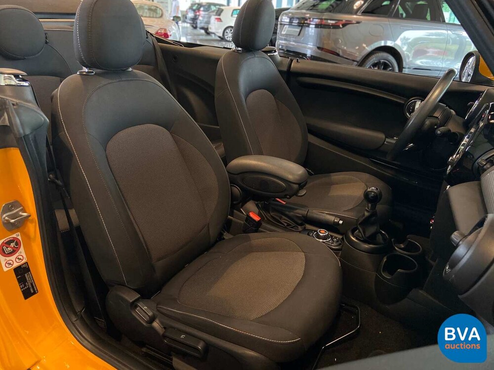 Mini Cooper Cabriolet 1.5 John Cooper Works 2016, JX-828-F.