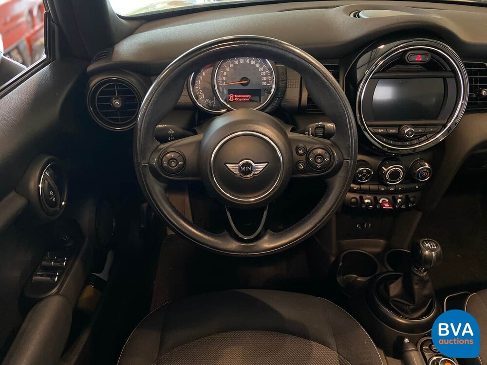 Mini Cooper Cabriolet 1.5 John Cooper Works 2016, JX-828-F.