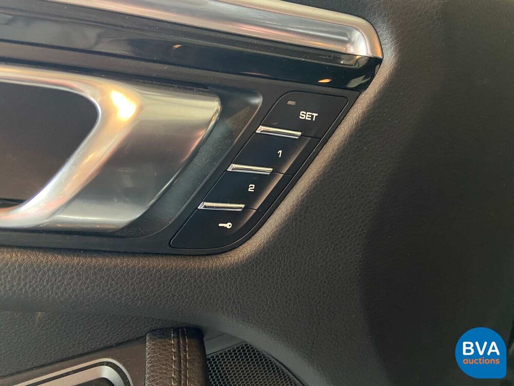 Porsche Macan S 3.0 D -Facelift- 258 PS 2016 Sport-Chrono, KH-192-V.