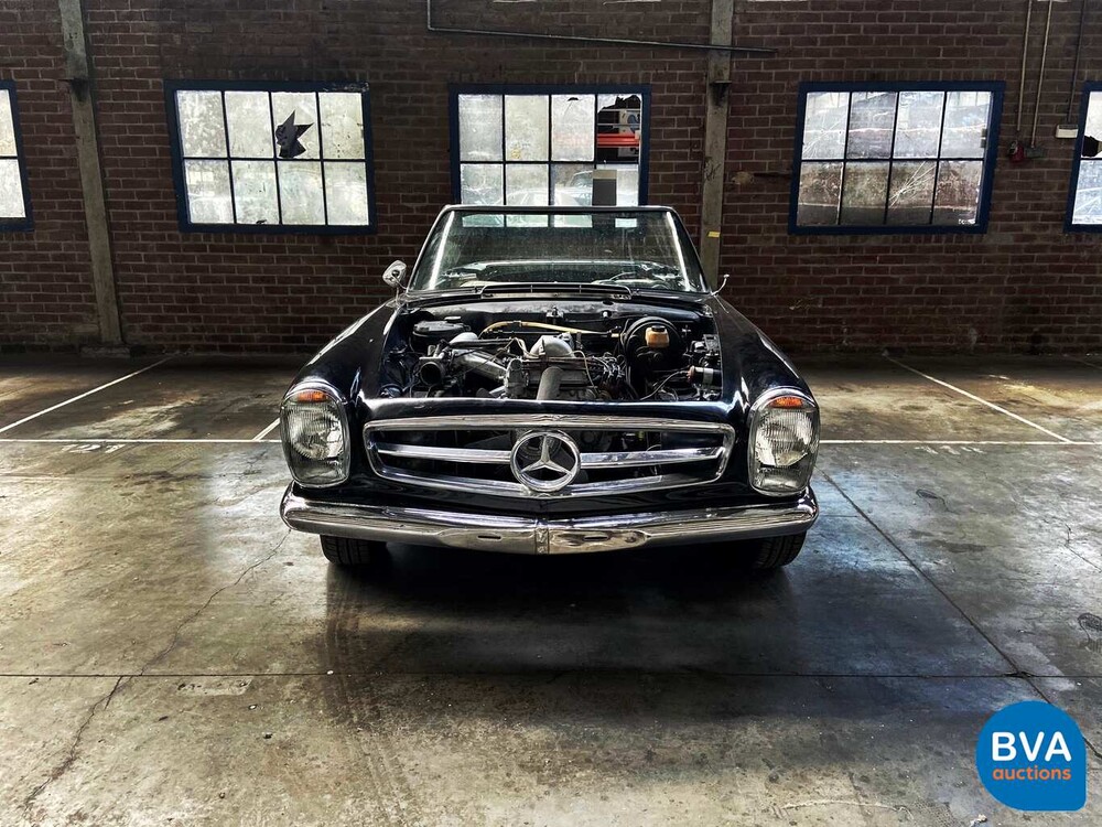 Mercedes-Benz 230SL Pagode W113 1966