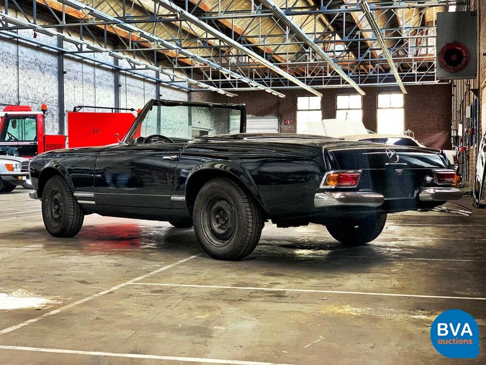 Mercedes-Benz 230SL Pagode W113 1966