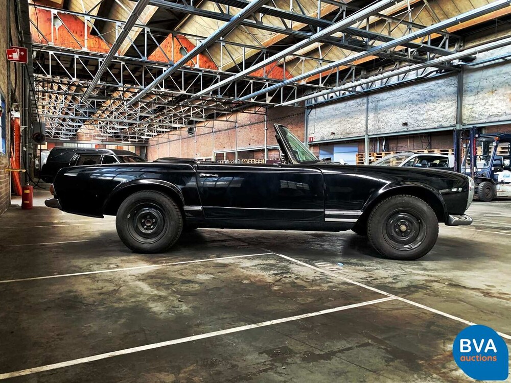 Mercedes-Benz 230SL Pagode W113 1966