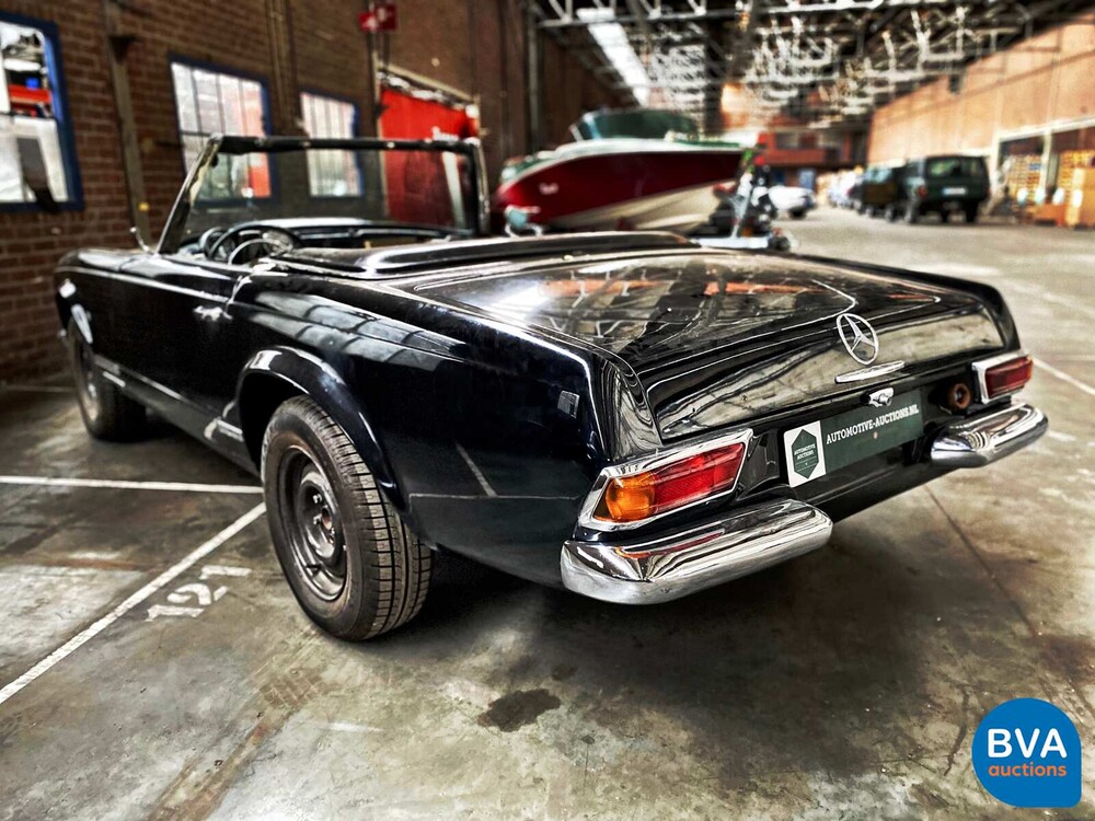 Mercedes-Benz 230SL Pagode W113 1966