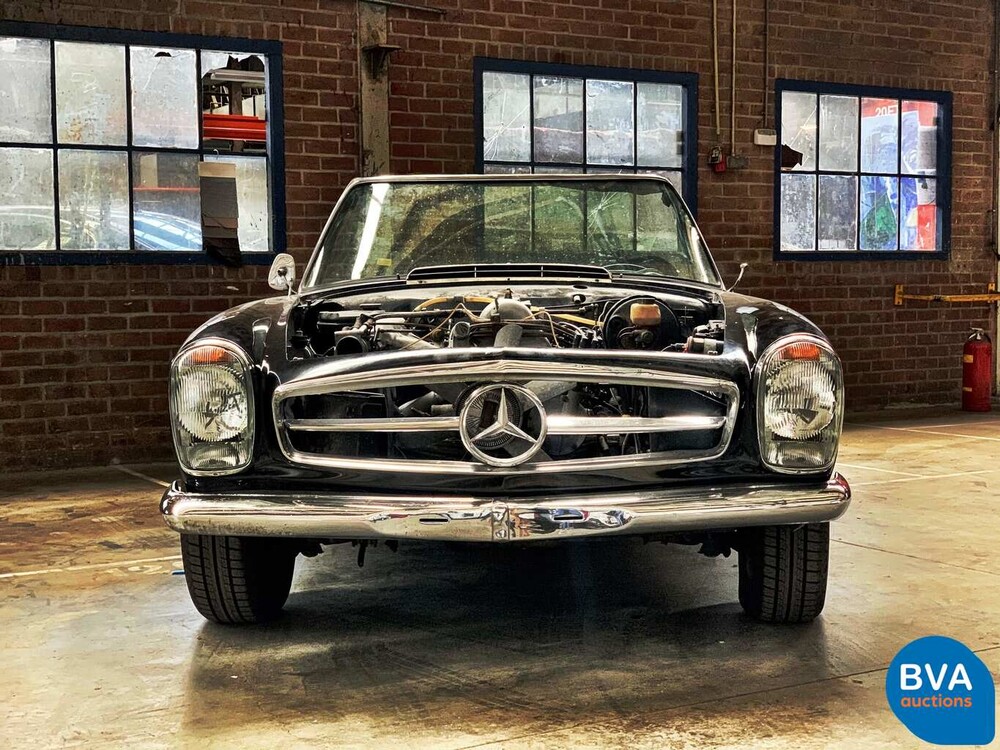 Mercedes-Benz 230SL Pagode W113 1966
