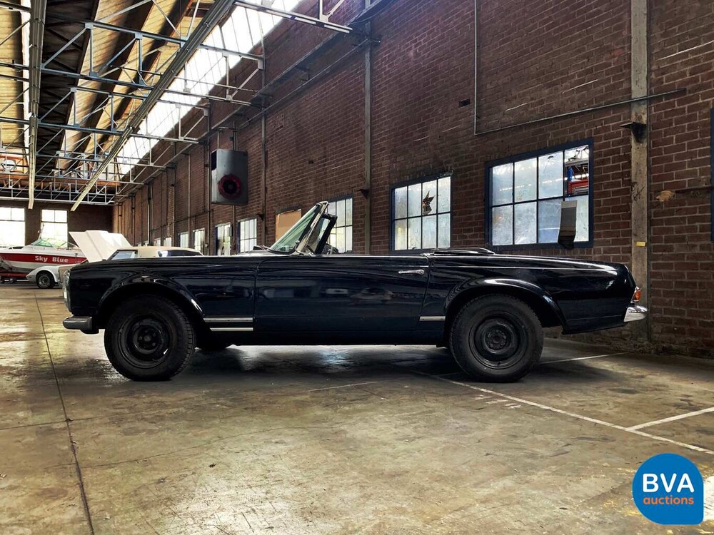 Mercedes-Benz 230SL Pagode W113 1966