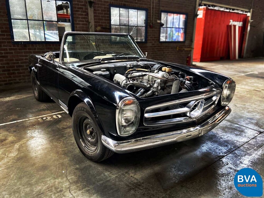 Mercedes-Benz 230SL Pagode W113 1966