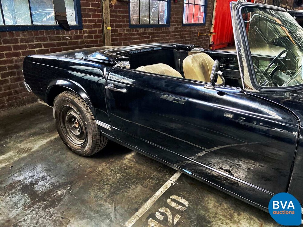 Mercedes-Benz 230SL Pagode W113 1966