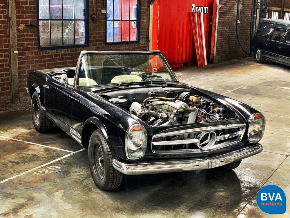 Mercedes-Benz 230SL Pagode W113 1966