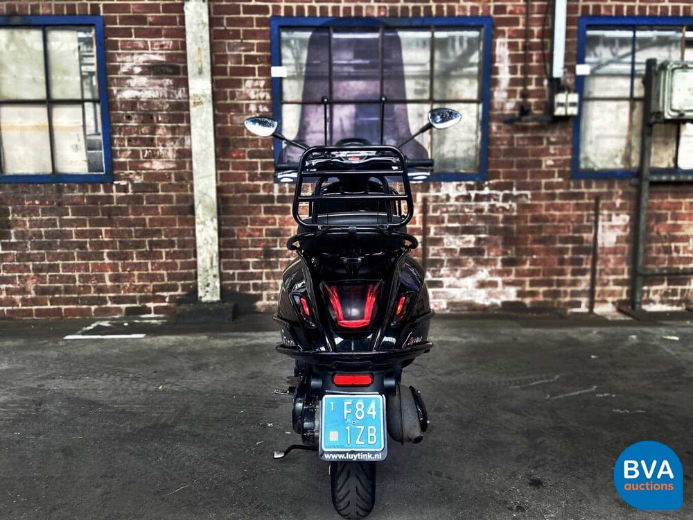 Piaggo Vespa Sprint 4-stroke 2015, F-841-ZB.