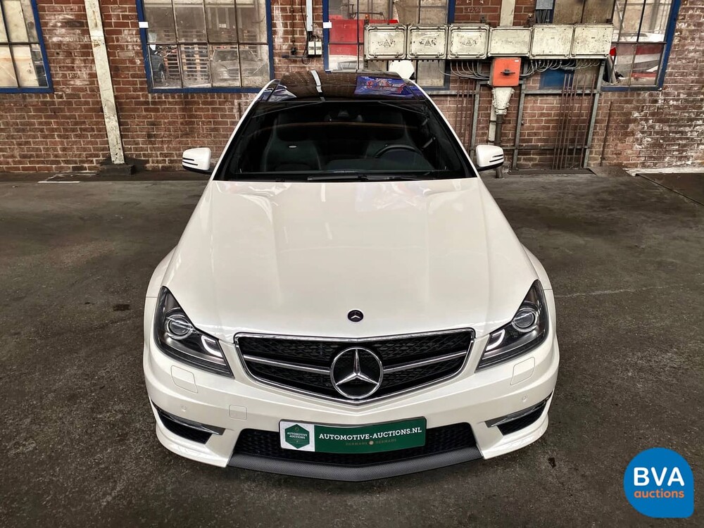 Mercedes-Benz C63 AMG Coupé 6.2 V8 457hp Designo 2012.