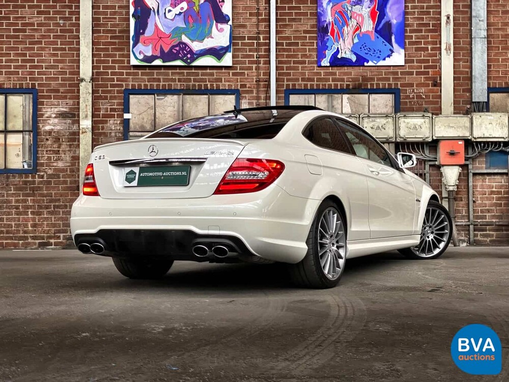 Mercedes-Benz C63 AMG Coupé 6.2 V8 457hp Designo 2012.