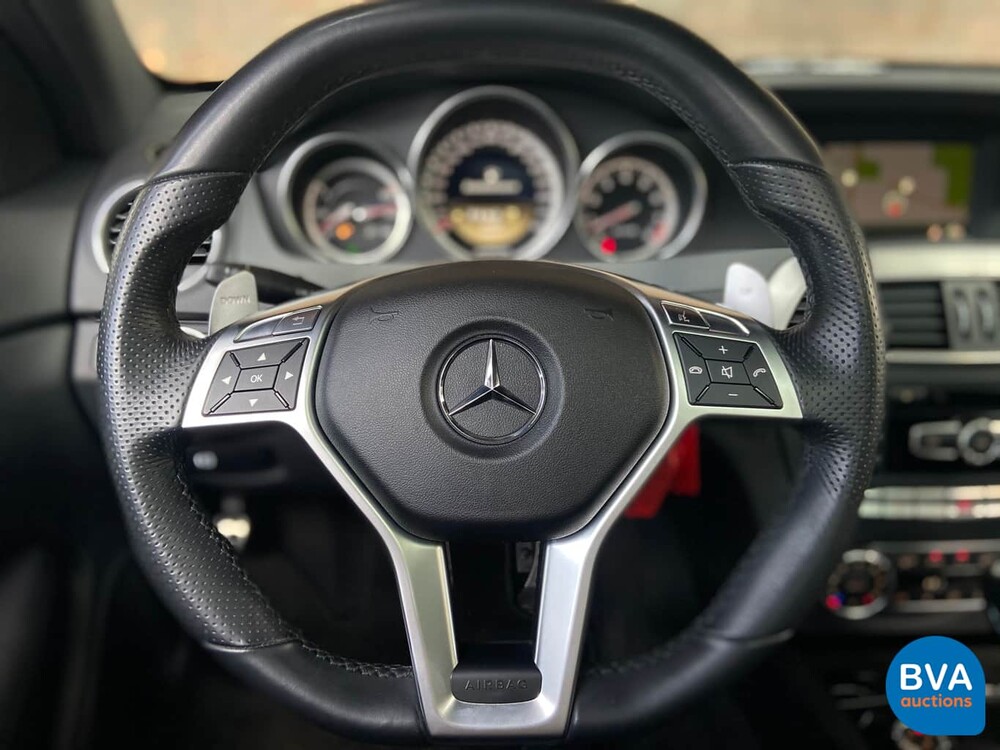 Mercedes-Benz C63 AMG Coupé 6.2 V8 457hp Designo 2012.