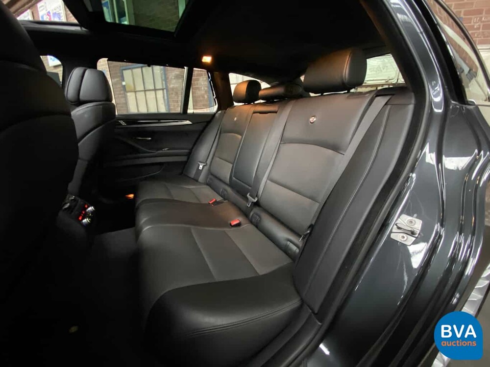 BMW Alpina B5 Bi-Turbo Touring 507 PS / 700 Nm 2011, niederländisches Kennzeichen.