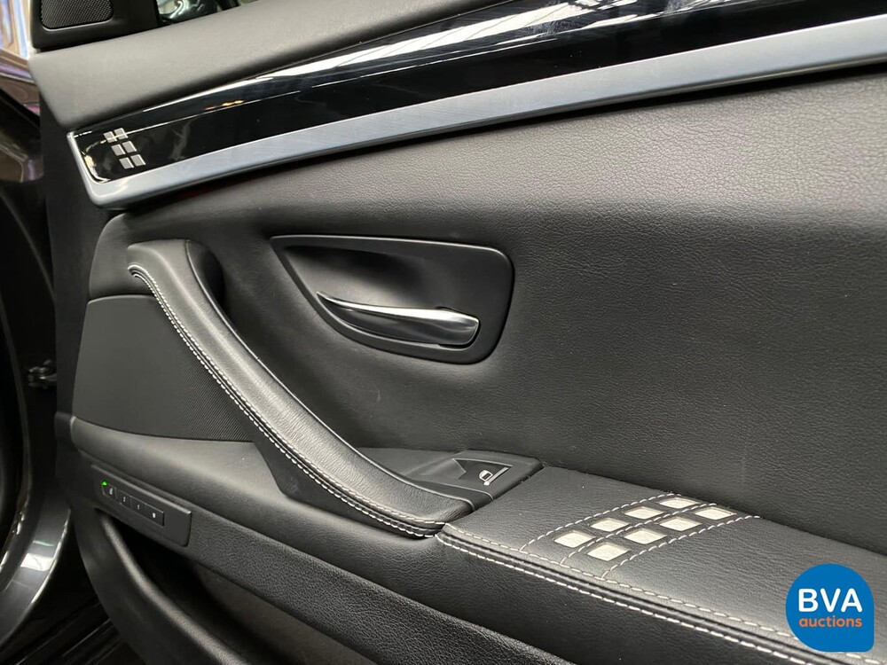 BMW Alpina B5 Bi-Turbo Touring 507 PS / 700 Nm 2011, niederländisches Kennzeichen.