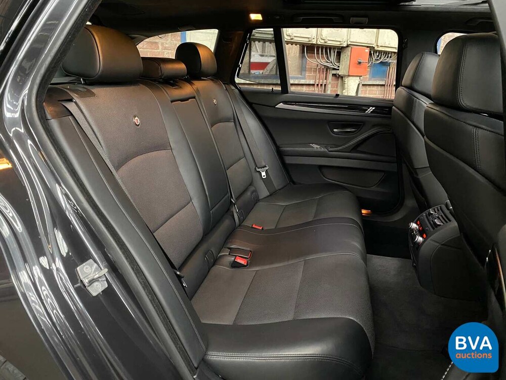 BMW Alpina B5 Bi-Turbo Touring 507 PS / 700 Nm 2011, niederländisches Kennzeichen.