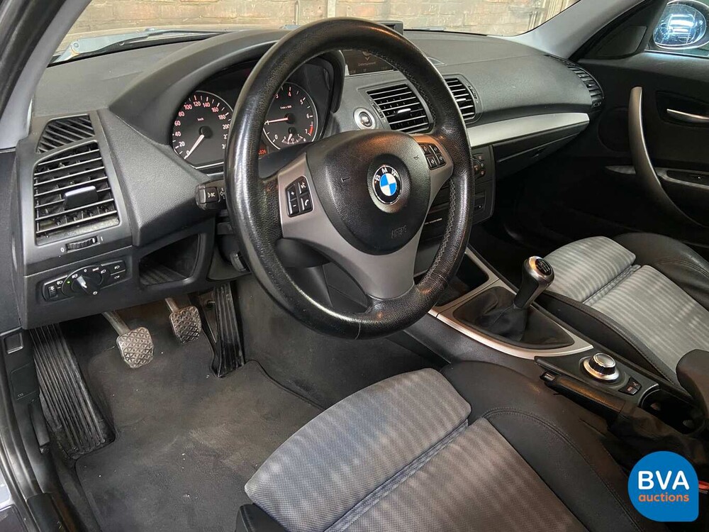 BMW 120i 150pk 1-serie 2004, 71-PR-LN