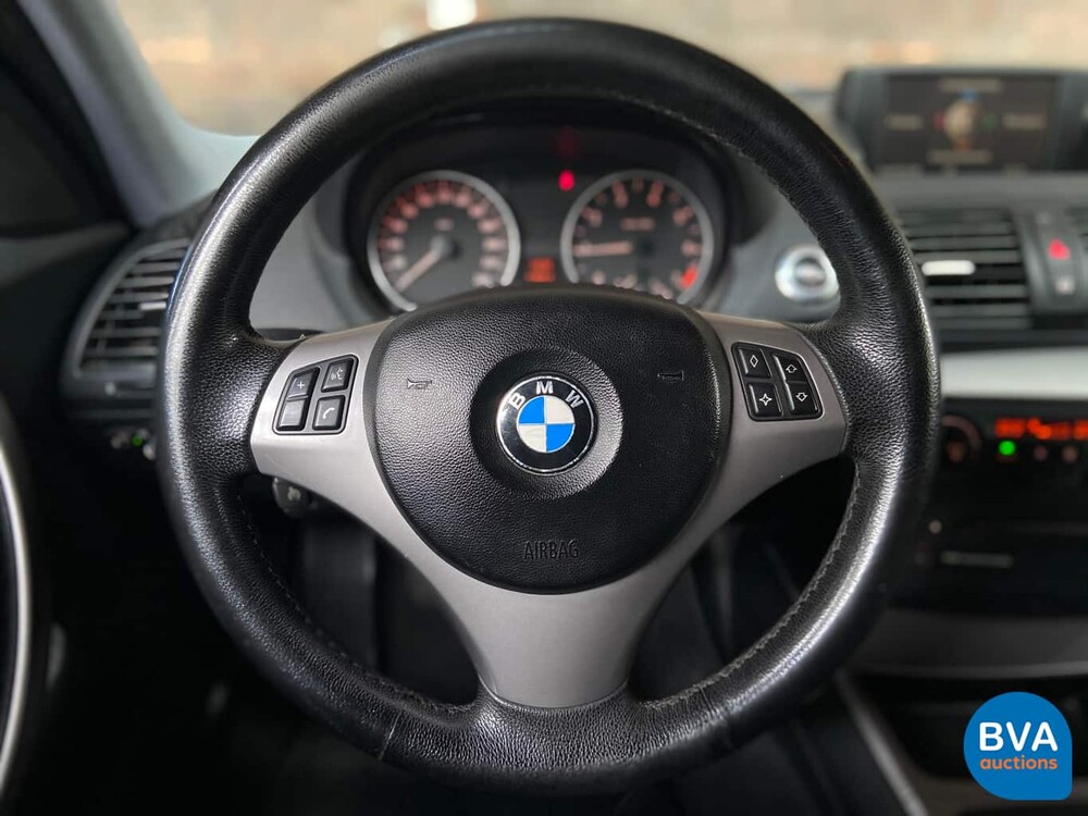 BMW 120i 150pk 1-serie 2004, 71-PR-LN
